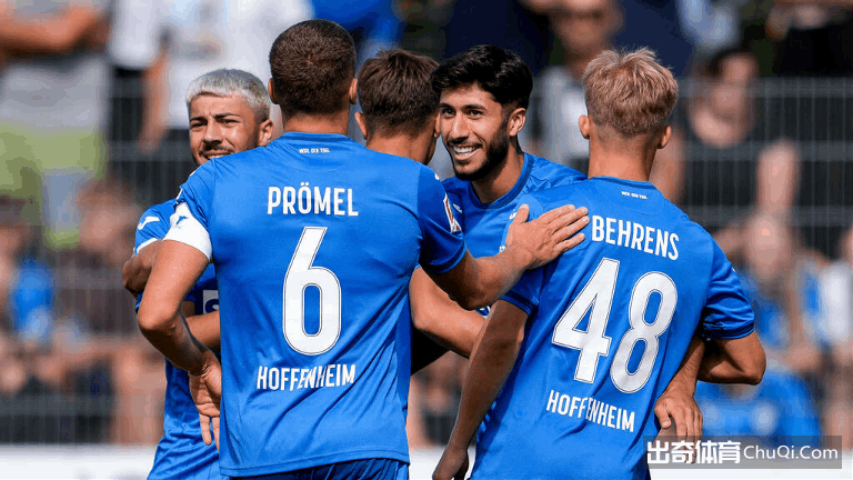 中国男子冰,球队亚冬会,首战取胜,爱游戏,AiYouXi,爱游戏官网,爱游戏体育官网,爱游戏体育下载,爱游戏APP